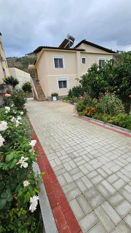 Aliaj Guest House Berat Exterior photo